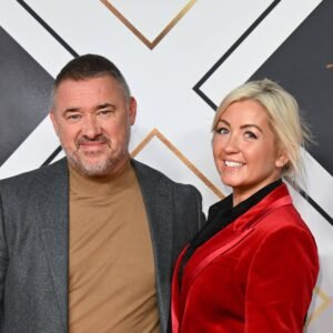 SHOCKING NEWS: Snooker former legend Stephen Hendry confirmed that his Mandy  was sleeping with H....see more - Uncategorize 