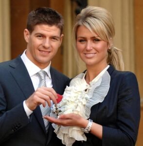 SHOCKING NEWS:Aston villa Former Head Coach Steve Gerrard Confirmed that his wife Alex curran was been Sleeping with the Former Legend A…see more | 0_Steven-Gerrard-stands-with-his-partner-Alex-Curran-294x300 SHOCKING NEWS:Aston villa Former Head Coach Steve Gerrard Confirmed that his wife Alex curran was been Sleeping with the Former Legend A…see more - Uncategorize