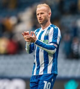 SHOCKING NEWS: Sheffield Wednesday star Captain Barry Bannan requests 3-month break, leaving fans stunned over unexpected decision due to… - Uncategorize 