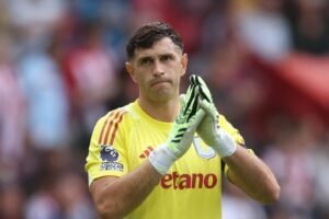 GOOD BYE SAD NEWS: Aston villa FC goalkeeper Emiliano Martínez has officially announced his departure from Aston villa due to.... see more - Blog 
