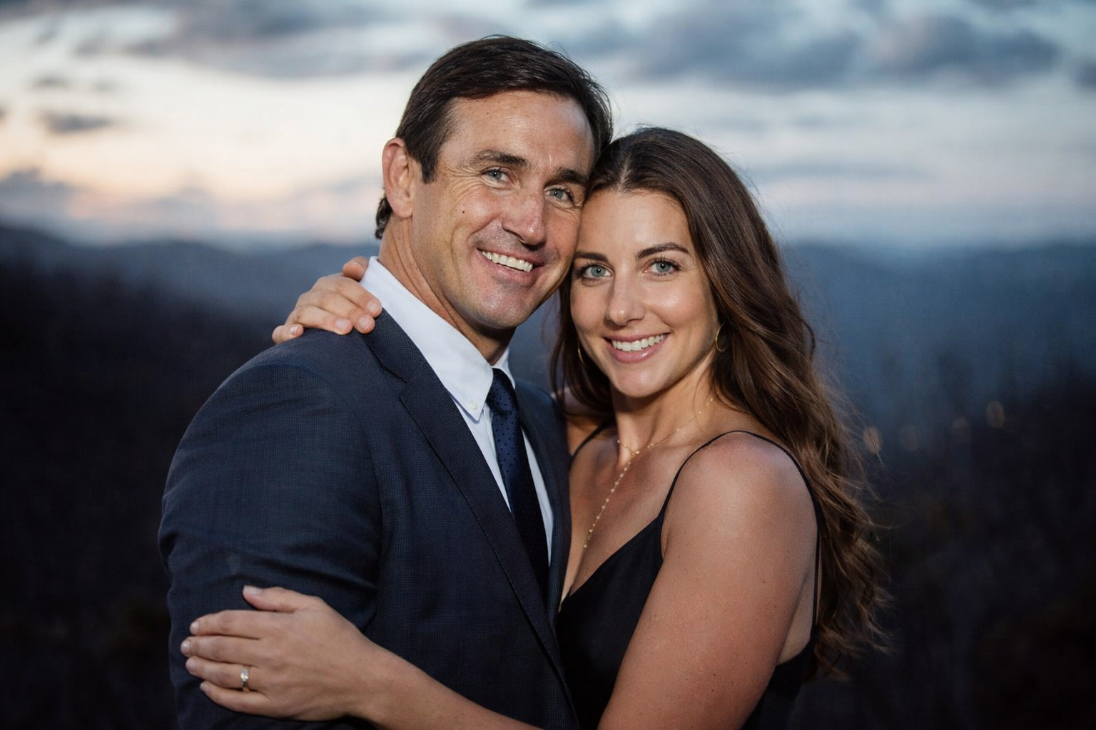 SHOCKING NEWS: Newcastle Knights Head Coach Justin Holbrook as Confirmed that his wife Natalie has been Sleeping with the Former....see more - Blog 