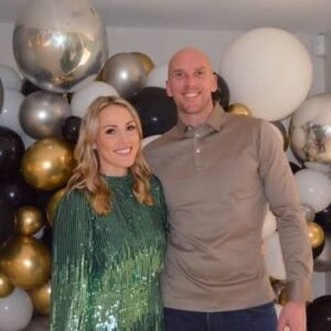 BOMBSHELL ANNOUNCEMENT: Newcastle united FC legend player John Ruddy (goalkeeper) has finally divorce his wife as she was caught ch.... see more - Uncategorize 
