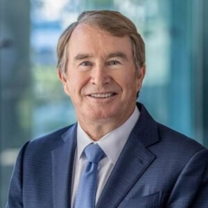 DEAL ACCEPTED: Everton FC chairman Marc Watts has signed 5 years contract Worth $304.4m with.... see more - Uncategorize 