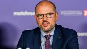 DEAL ACCEPTED: Snooker Simon Brownell  has signed 4 years contract Worth $208.5m with…. see more - Blog 