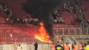 BOMBSHELL ANNOUNCEMENTS BREAKING NEWS:Collingwood stadium on fire and affect the.....see more - Uncategorize 