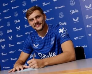 GOOD BYE SAD NEWS: Everton FC midfielder Kiernan Dewsbury-Hall has officially announced his departure from Everton FC stating his reasons that.... see more - Uncategorize 