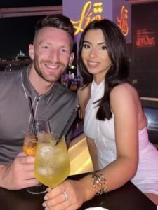 BOMBSHELL ANNOUNCEMENT: Newcastle united FC goalkeeper Mark Gillespie has caught his wife Sally Rea red handed sleeping with.... see more - Uncategorize 