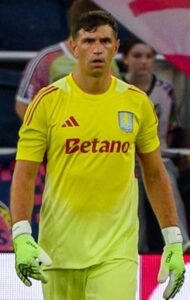BOMBSHELL ANNOUNCEMENT: Aston Villa FC goalkeeper Emiliano Martínez has been officially suspended indefinitely for sleeping with…. see more - Blog 
