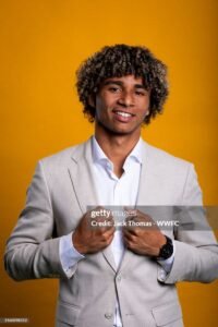 GOOD BYE SAD NEWS: Wolverhampton wanderers Fc defender Pedro Lima (#17) has officially announced his departure from the club stating his reasons that.... see more - Uncategorize 