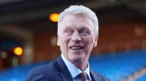 SHOCKING NEWS: Everton F.C Former head coach David Moyes has been suspended Sleeping with legendary R….see more - Blog 