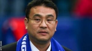 BOMBSHELL ANNOUNCEMENT: Sheffield Wednesday F.C. head coachDavid Storch Wife Isabella Holmgaatd filed divorce with her husband Henrik Pedersen for accessing her…see more - Blog 