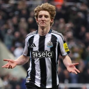 BOMBSHELL ANNOUNCEMENT: Newcastle united FC forward Anthony Gordon has been officially sacked following his arrest for.... see more - Uncategorize 