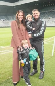 SHOCKING NEWS:Newcastle united captain Bruno Guimarães officially divorced with his wife Ana lida martins after he find out that she was sleeping with……see more | images-73-193x300 SHOCKING NEWS:Newcastle united captain Bruno Guimarães officially divorced with his wife Ana lida martins after he find out that she was sleeping with……see more - Uncategorize