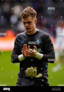 BOMBSHELL ANNOUNCEMENT: Sheffield Wednesday FC goalkeeper Murphy Cooper has been officially suspended indefinitely following his arrest for illegally.... see more - Uncategorize 
