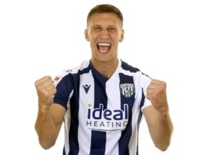 SHOCKINGNEWS: West Bromwich defender  Krystian Bielik has officially announced his departure from the club stating his reasons that…. see more - Uncategorize 