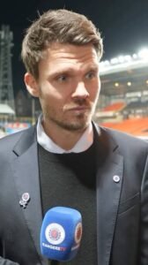 BOMBSHELL ANNOUNCEMENT: Rangers FC former head coach Danny Röhl has finally confirmed that the newly head coach Derek McInnes is a murderer with the following reasons.... see more - Uncategorize 