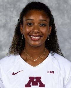 BREAKING NEWS;Returned of an legend Carter Booth Returned to her former team as the new C.....see more - Uncategorize 