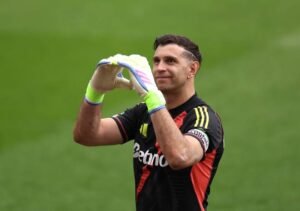 BOMBSHELL ANNOUNCEMENTS:IT IS HARD TO SAID GOOD BYE:Aston villa goalkeeper Emiliano Martínez has officially confirmed his departure from the club stating his reasons and.....see more - Uncategorize 