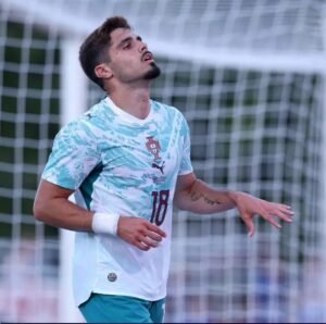 SHOCKING TRANSFER: Tottenham Hotspur Have Sent a Verbal Bid for Chelsea Forward Pedro Neto...see More | 1784582186371-300x298 SHOCKING TRANSFER: Tottenham Hotspur Have Sent a Verbal Bid for Chelsea Forward Pedro Neto...see More - Uncategorize