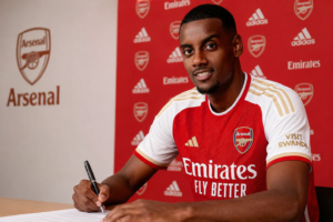 DEAL ACCEPTED: Arsenal Officially Complete Stunning £150 Million Deal to Sign Alexander Isak from Liverpool....see More - Uncategorize 