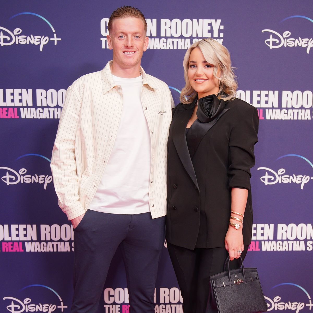 SHOCKING ANNOUNCEMENT: Everton FC Superstar goalkeeper Jordan Pickford Confirmed that his wife Megan Davison has been sleeping with….. View More - Uncategorize 