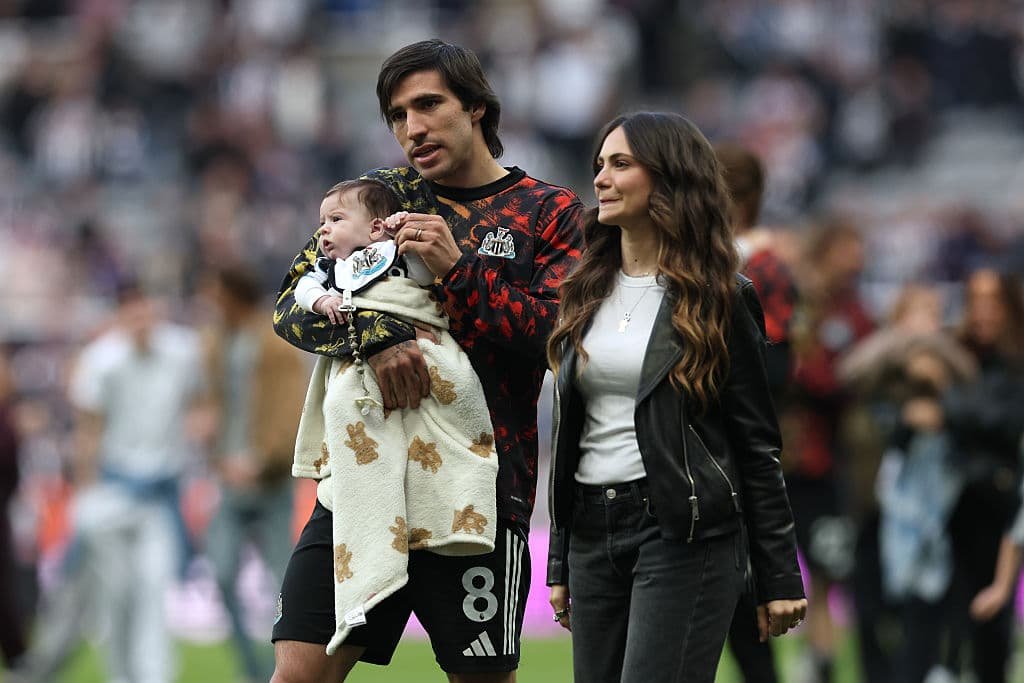 HAPPIEST CONFESSION: Newcastle United FC Defensive Midfielder Sandro Tonali “When I first met Juliette Pastore I’ll admit she wasn’t what I expected. My mind was fully on footy and I wasn’t looking for anything else. But partner Juliette Pastore she was different, She had this spark about her. She was confident full of energy and wasn’t afraid to speak her mind. At the time, I wasn’t sure how things would go but the more I got to know her the more I realized how special she.….see more | GettyImages-2276747520 HAPPIEST CONFESSION: Newcastle United FC Defensive Midfielder Sandro Tonali “When I first met Juliette Pastore I’ll admit she wasn’t what I expected. My mind was fully on footy and I wasn’t looking for anything else. But partner Juliette Pastore she was different, She had this spark about her. She was confident full of energy and wasn’t afraid to speak her mind. At the time, I wasn’t sure how things would go but the more I got to know her the more I realized how special she.….see more - Uncategorize