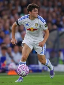UNBELIEVABLE: Leeds United FC Right Winger Dan James Has just signed a new contract....see more | images-2-2-225x300 UNBELIEVABLE: Leeds United FC Right Winger Dan James Has just signed a new contract....see more - Uncategorize
