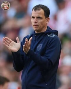 BOMBSHELL ANNOUNCEMENT: Sunderland AFC Régis Le Bris Announces His Departure From the Team Following Shock Development...see more - Uncategorize 