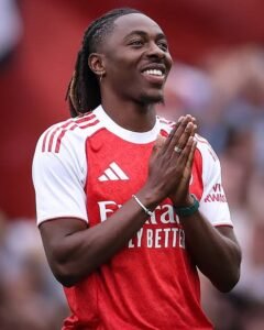 DEAL ACCEPTED: Manchester city has officially complete a stunning deal to sign a new central forward Eberechi Eze from P…. See more - Uncategorize 