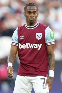 DEAL REJECTED: West Ham United FC Winger Crysencio Summerville has turned down a signing deal....see more | summervillec-200x300 DEAL REJECTED: West Ham United FC Winger Crysencio Summerville has turned down a signing deal....see more - Uncategorize